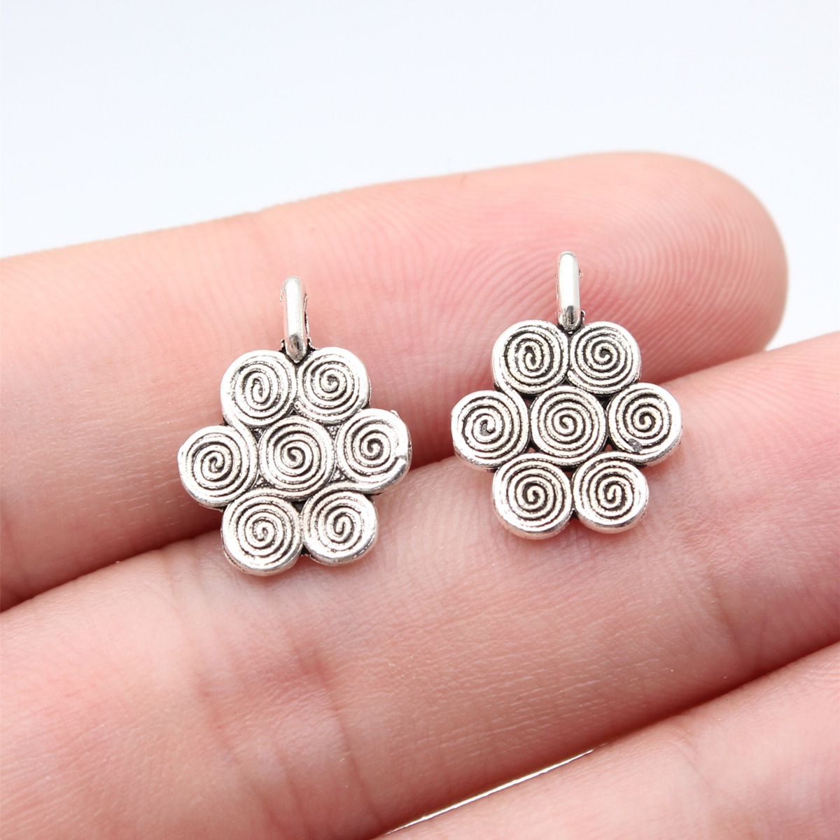 40 piezas de dijes de flores e - Vintage Fashion Stores reseña y precio