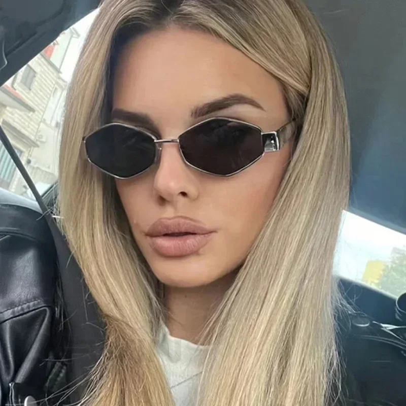 Gafas de sol poligonales de di - Vintage Fashion Enthusiasts reseña y precio